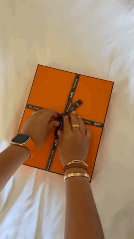 Hermès Oran in Gold Epsom leather