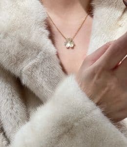 반클리프 프리볼 목걸이와 함께한 OOTD (feat. 디올 유모차, 버킨백)