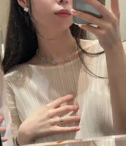 반클리프아펠 칼세도니 10모티브 목걸이 디파짓 후기 및 20모티브 비교 착샷