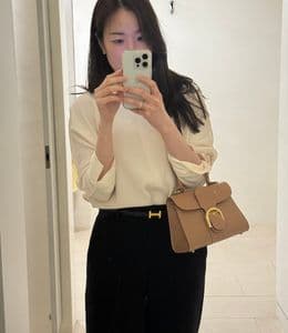 로고리스 명품백 추천! 델보 브리앙 미니 비죵, 활용도 만점 코디룩