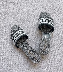 디올 스니커즈, 슬링백, 힐까지 디올 슈즈 사이즈 추천