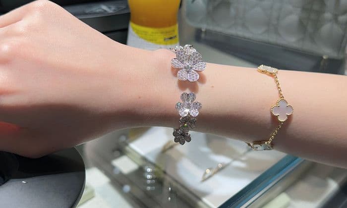 반클리프 인상직전🤍 올려보는 주얼리 위시리스트 착샷✔️