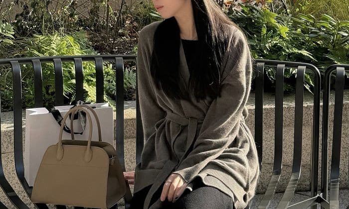 더로우 마고백·샤넬 호보백 데일리룩｜반클리프 플로레뜨·5모티브 기요셰 착용 코디