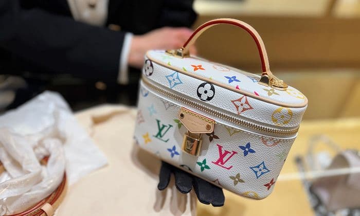 루이비통 무라카미 베니티 리뷰 & 착용샷