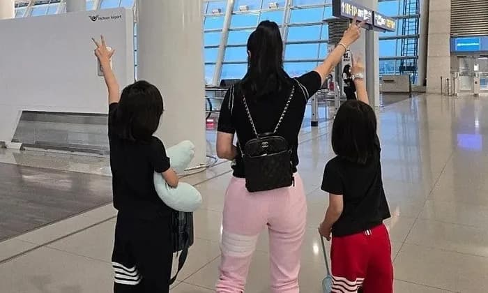 여름 휴가룩 OOTD & 여행용 가방 추천 3가지 (샤넬 페이던트 백팩·에르메스 미니켈리·샤넬 미노디에르)
