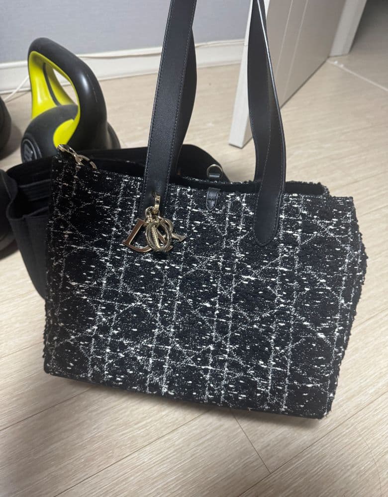 Dior Toujours Tweed Medium