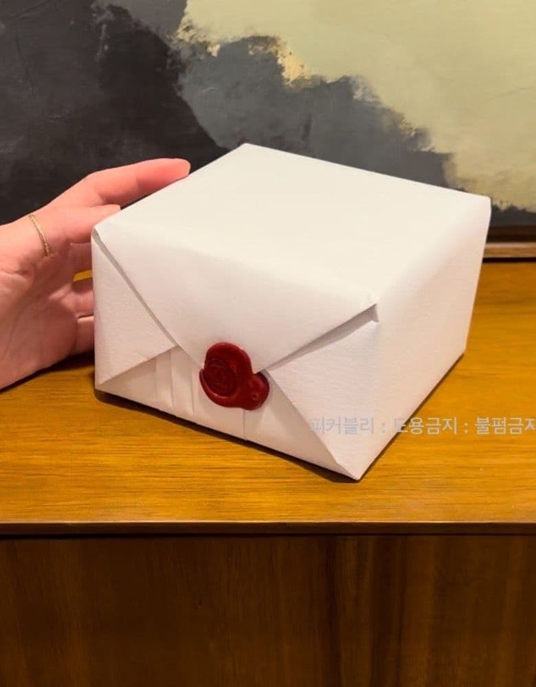 Cartier... another price increase, I see. 🙄