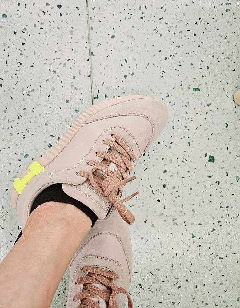 에르메스 바운싱 스니커즈