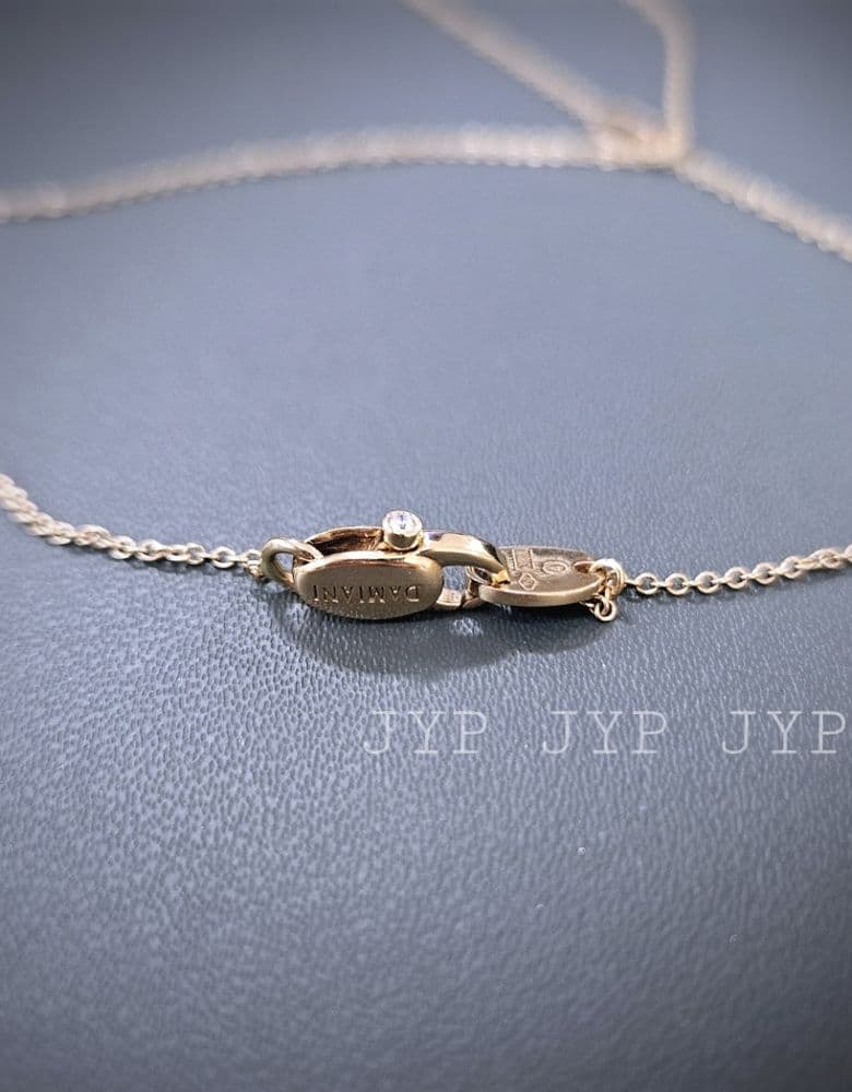 Damiani Belle Epoque XS necklace... Damiani looks best in white gold, after all. 😉