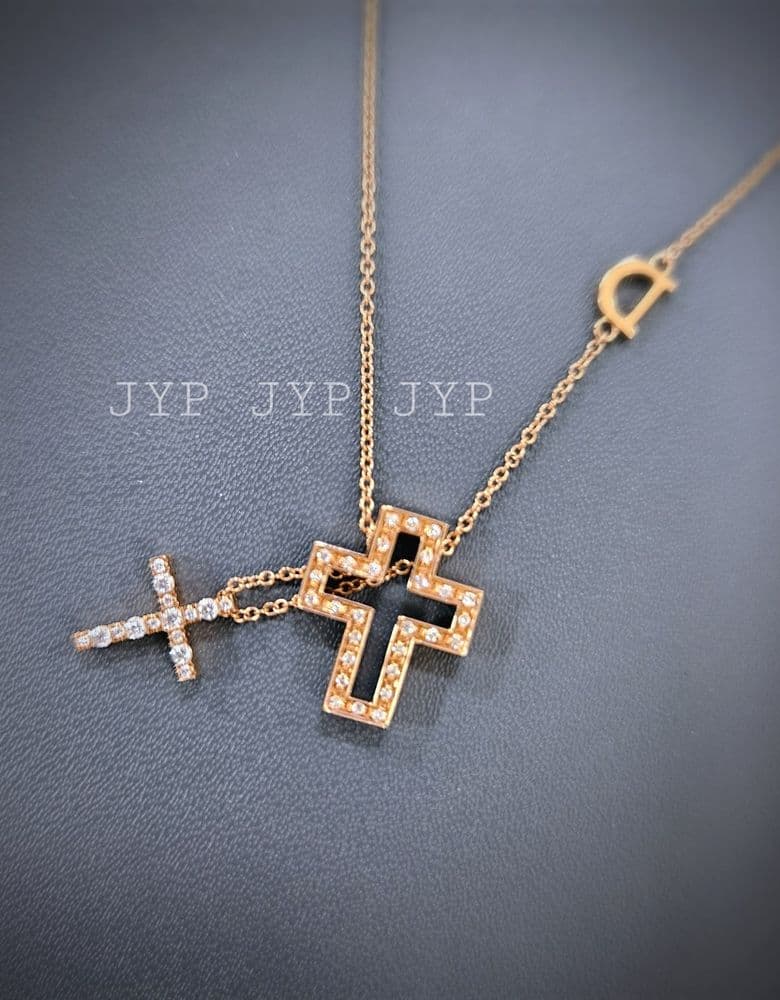 Damiani Belle Epoque XS necklace... Damiani looks best in white gold, after all. 😉