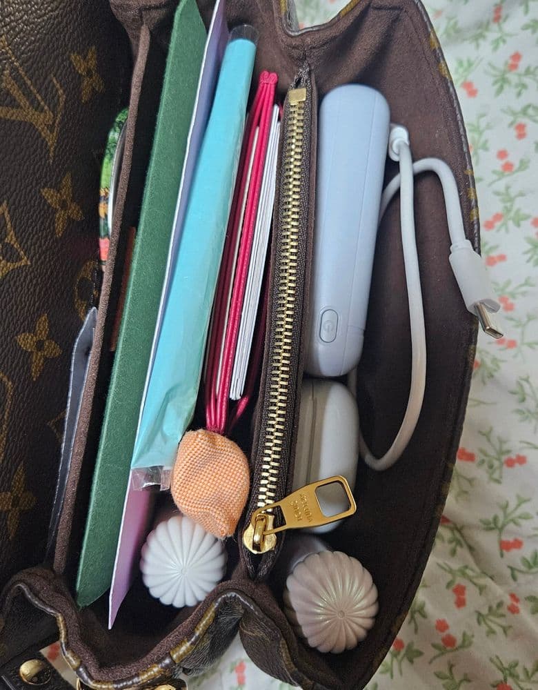 🫶LV 포쉐트메티스 이스트웨스트 모노그램🫰