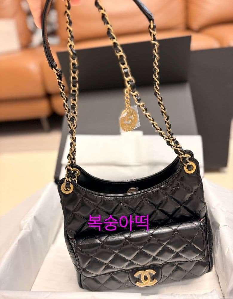 Chanel Season Hobo Bag and Wavy Bag Review