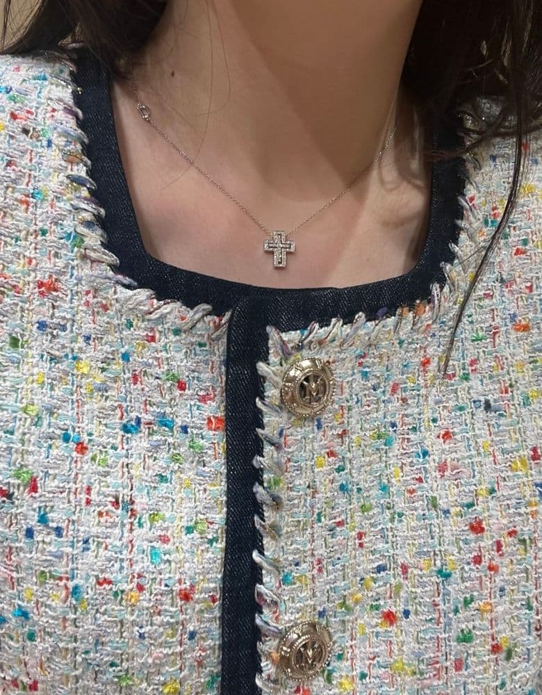 Matching necklaces and bracelets from Damiani, how sweet!