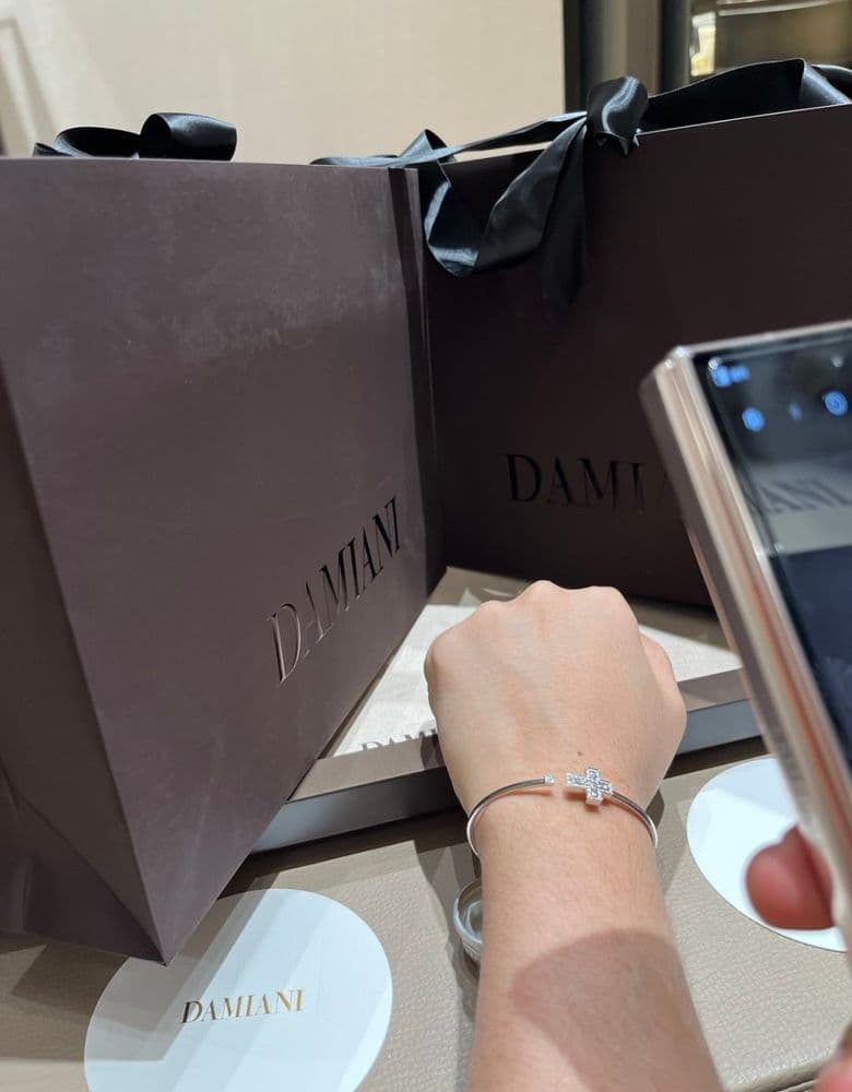 Matching necklaces and bracelets from Damiani, how sweet!