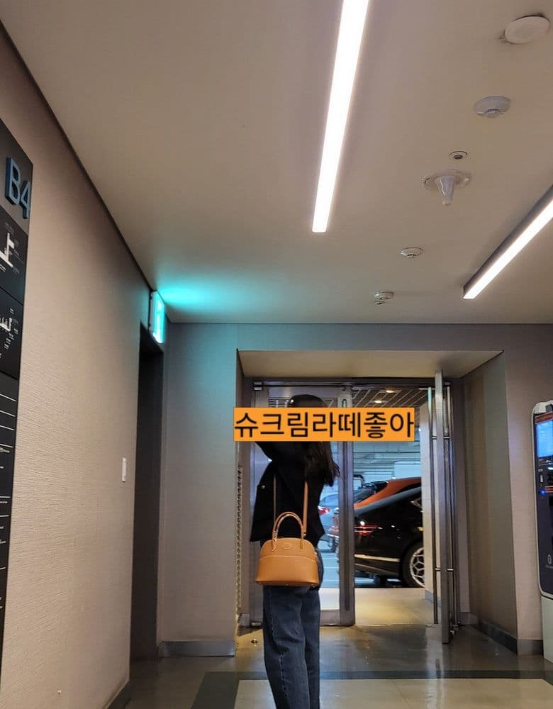 에르메스 볼리드 27👜 소개합니다.