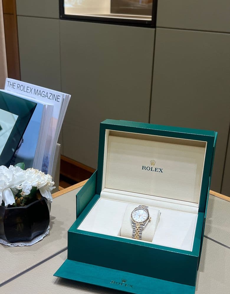 Lucked out and snagged a Rolex on my first reservation during Lotte P-Day!