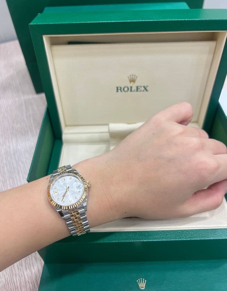 Lucked out and snagged a Rolex on my first reservation during Lotte P-Day!