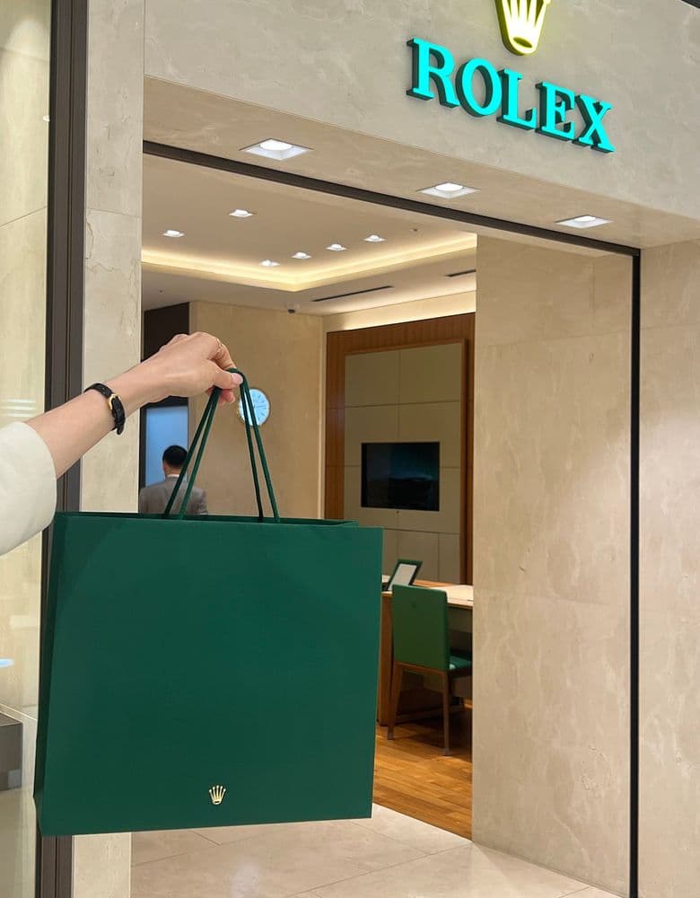 Lucked out and snagged a Rolex on my first reservation during Lotte P-Day!