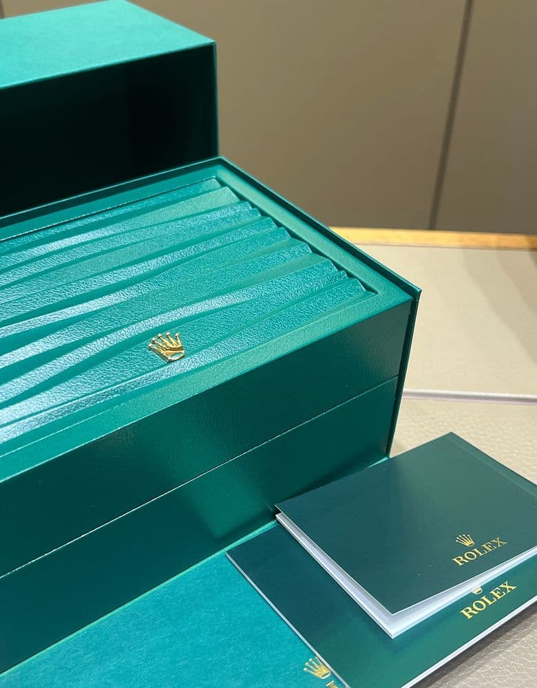 Lucked out and snagged a Rolex on my first reservation during Lotte P-Day!