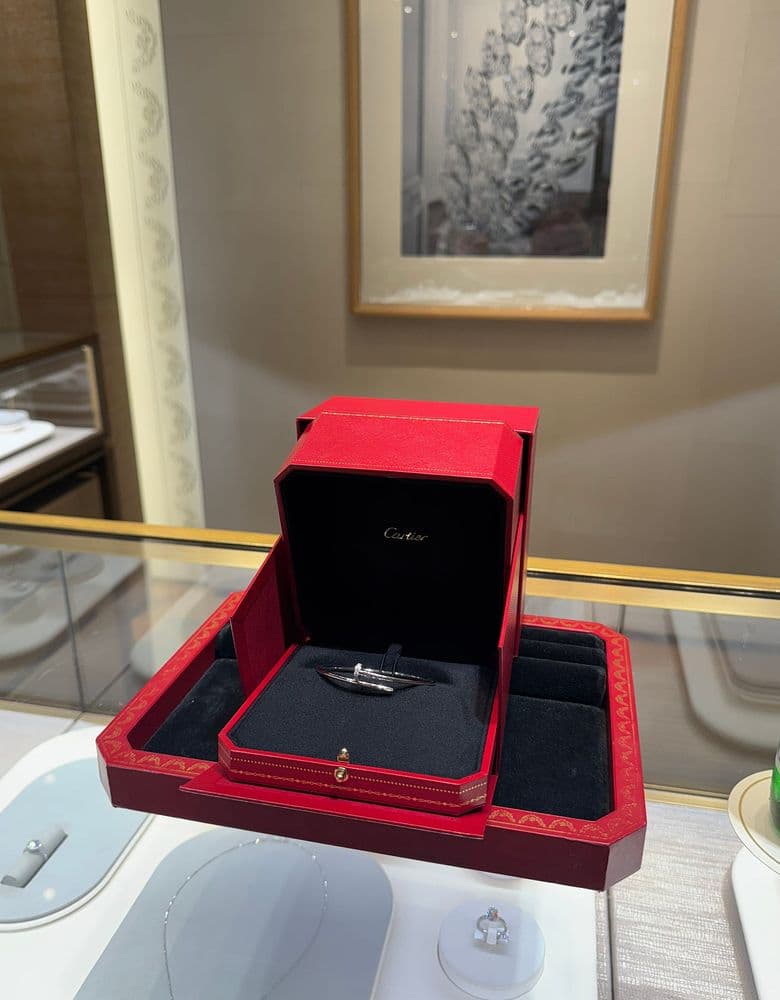 Cartier Juste un Clou in white gold