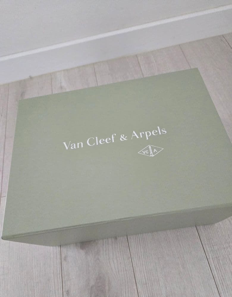 Van Cleef Sweet Alhambra Butterfly