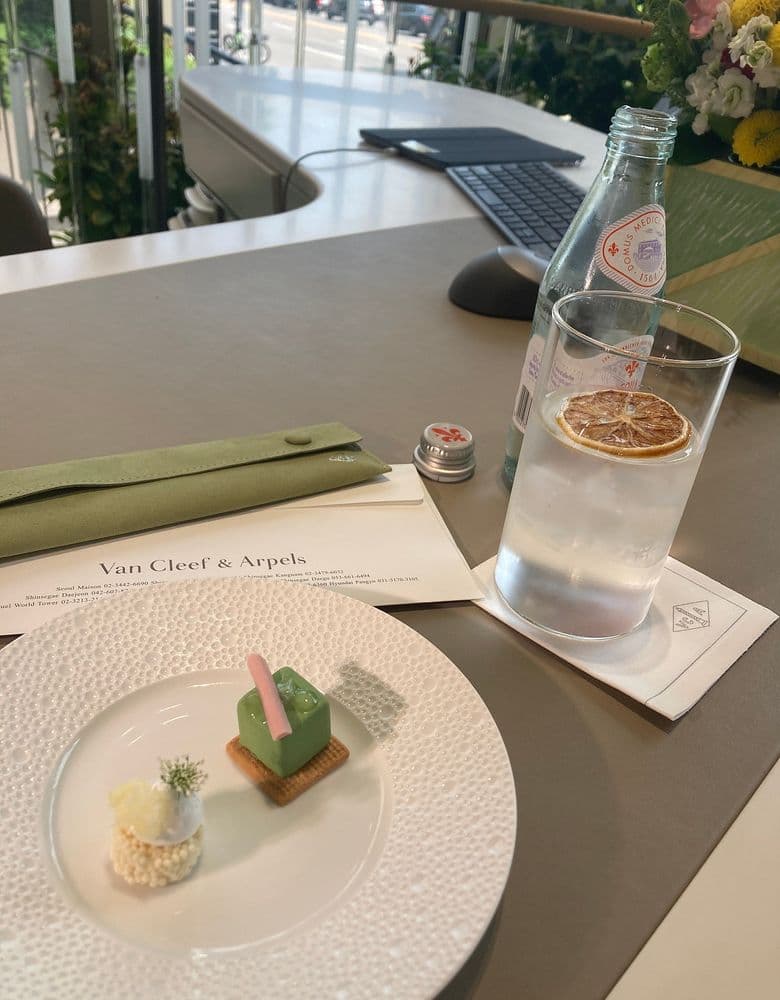 Van Cleef & Arpels Alhambra 5 Motif Bracelet, Yellow Gold