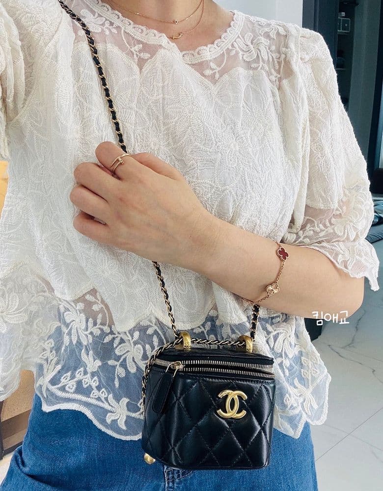 Van Cleef 5 Motif, Guilloché + Cornelian combination