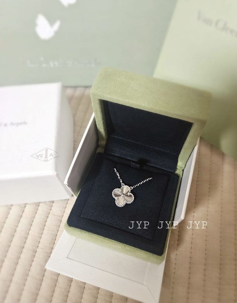 반클리프 기요세 화골