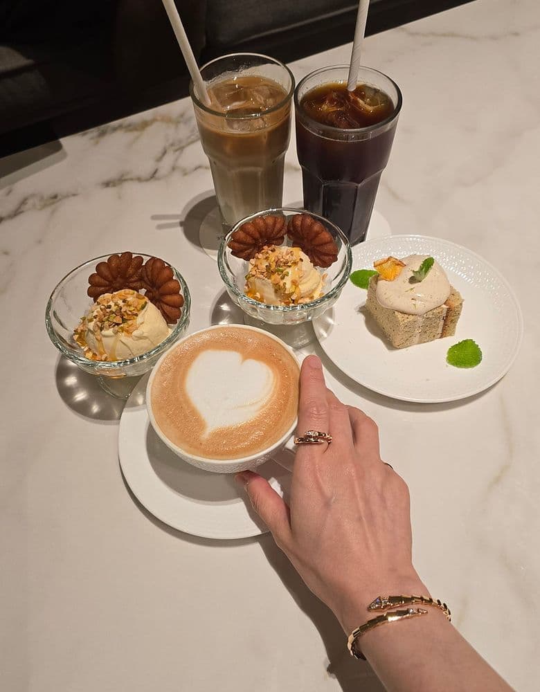 Bulgari Serpenti Demi Pavé Rose Gold, size 15.