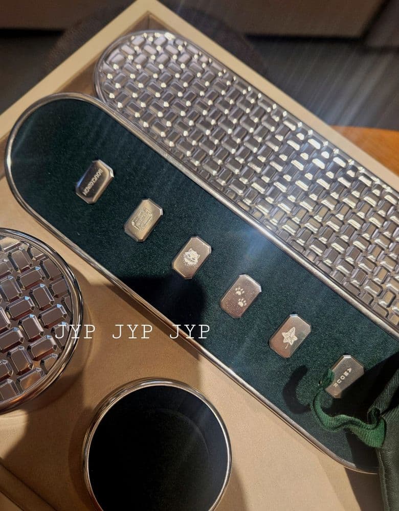 Boucheron Serpent Bohème yellow gold necklace, size S.