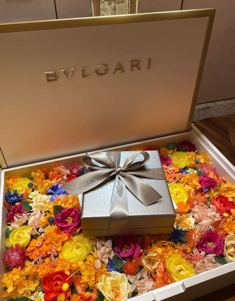 Bulgari B.zero1 Mini and Divas' Dream necklace.