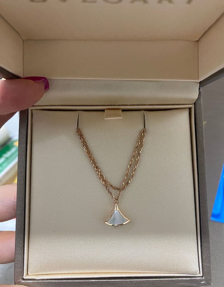 Bulgari B.zero1 Mini and Divas' Dream necklace.