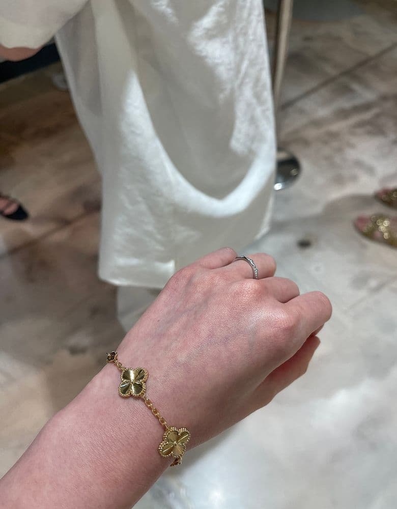 반클리프 기요세 5모티브 팔찌 옐골(옐로우 골드)