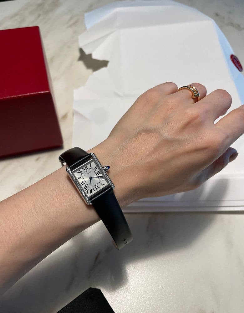 까르띠에 탱크머스트 다이아 파베