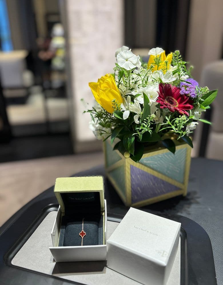 반클리프 커넬리언 스윗 팔찌