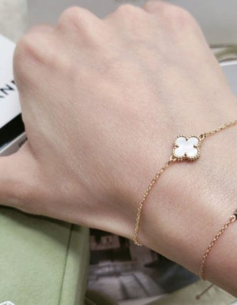 반클리프 스위트 브레이슬릿 알함브라 마더오브펄 팔찌