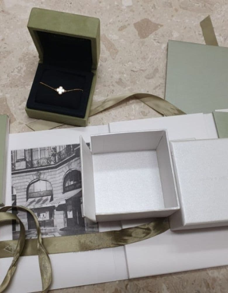 반클리프 스위트 브레이슬릿 알함브라 마더오브펄 팔찌