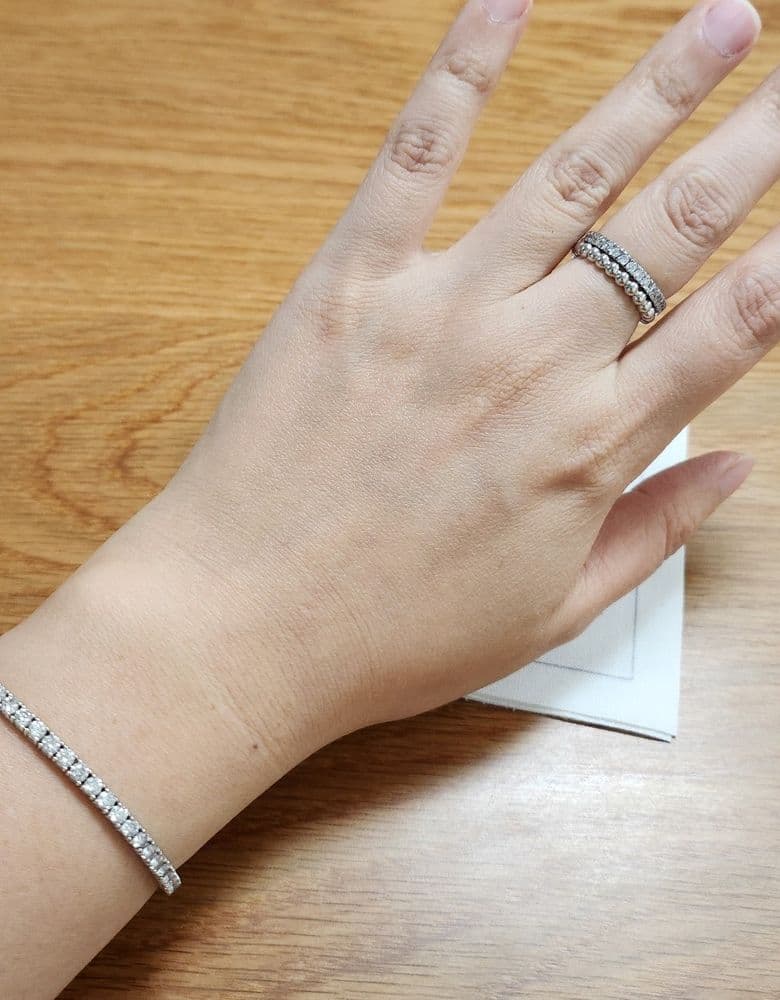 Van Cleef & Arpels Perlee Beads Ring