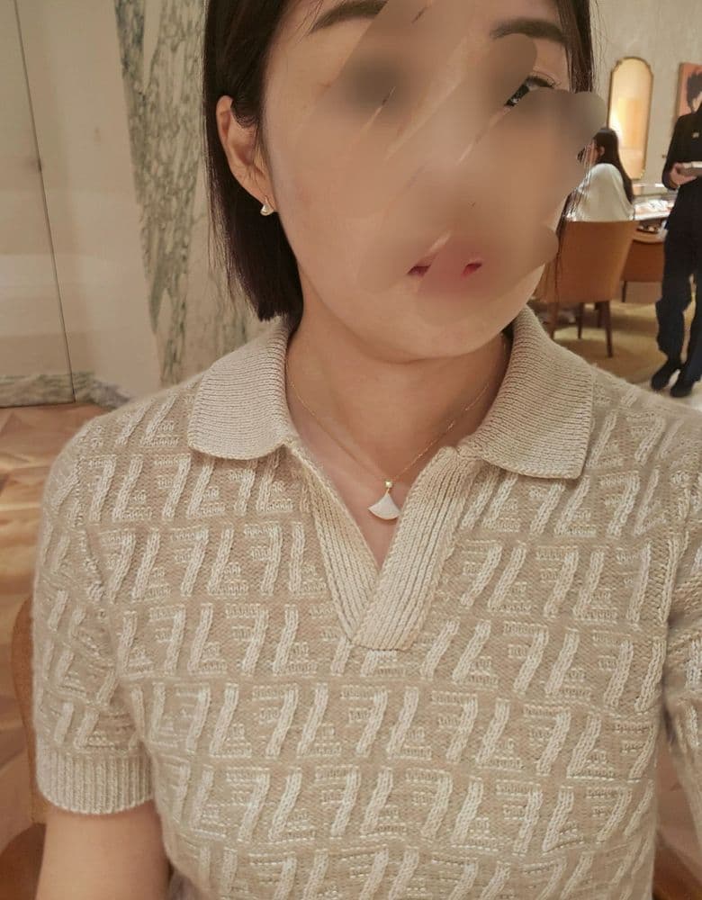 Bulgari Divas' Dream Mother-of-Pearl Stud Earrings