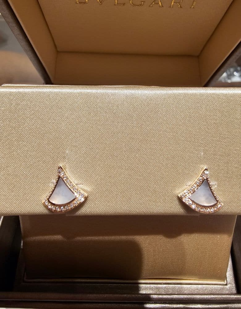 Bulgari Divas' Dream Mother-of-Pearl Stud Earrings