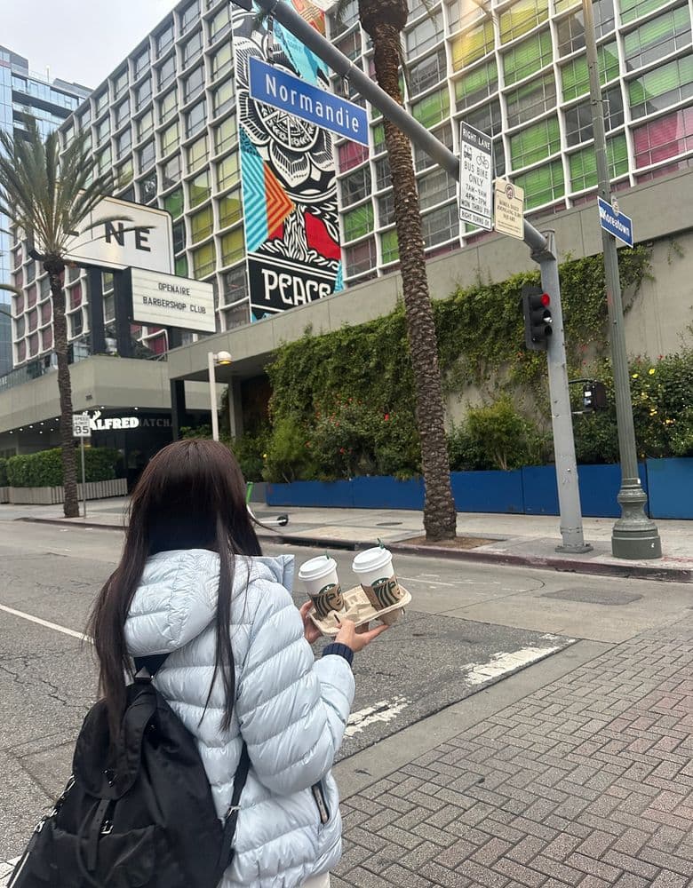 프라다 리나일론 백팩 미듐 사이즈