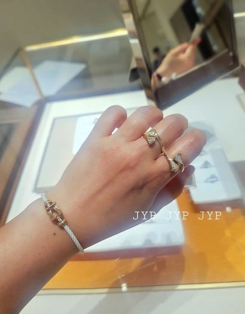 불가리 디바스드림 반지, 자개/다이아 반반