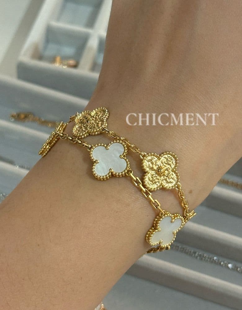 반클리프 5모티브 레이어드 (feat. 해머드 옐골)