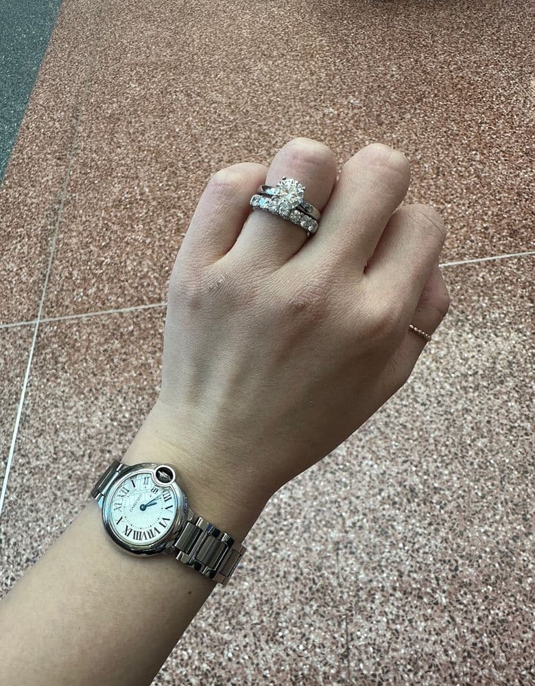 까르띠에 시계 착샷 모음(베누아 스몰, 머스트 드 까르띠에, 발롱블루 스틸)