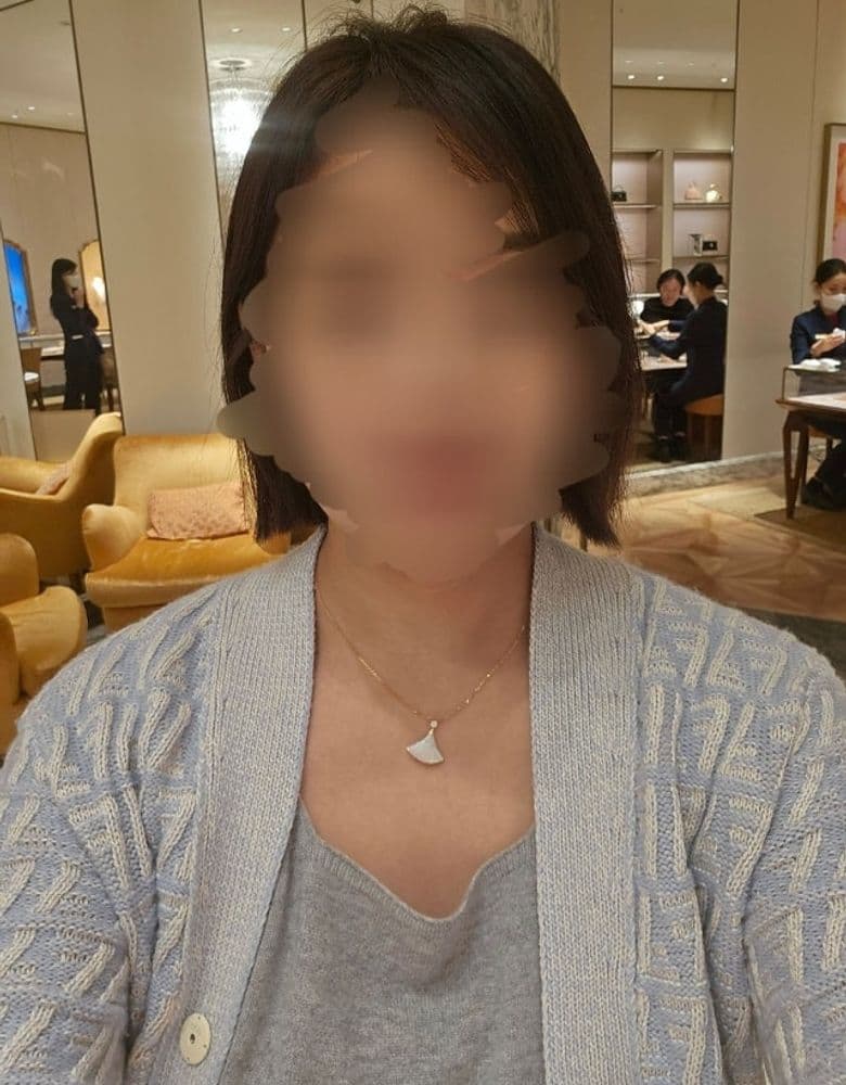 Bulgari Divas' Dream Large Mother-of-Pearl Necklace Review