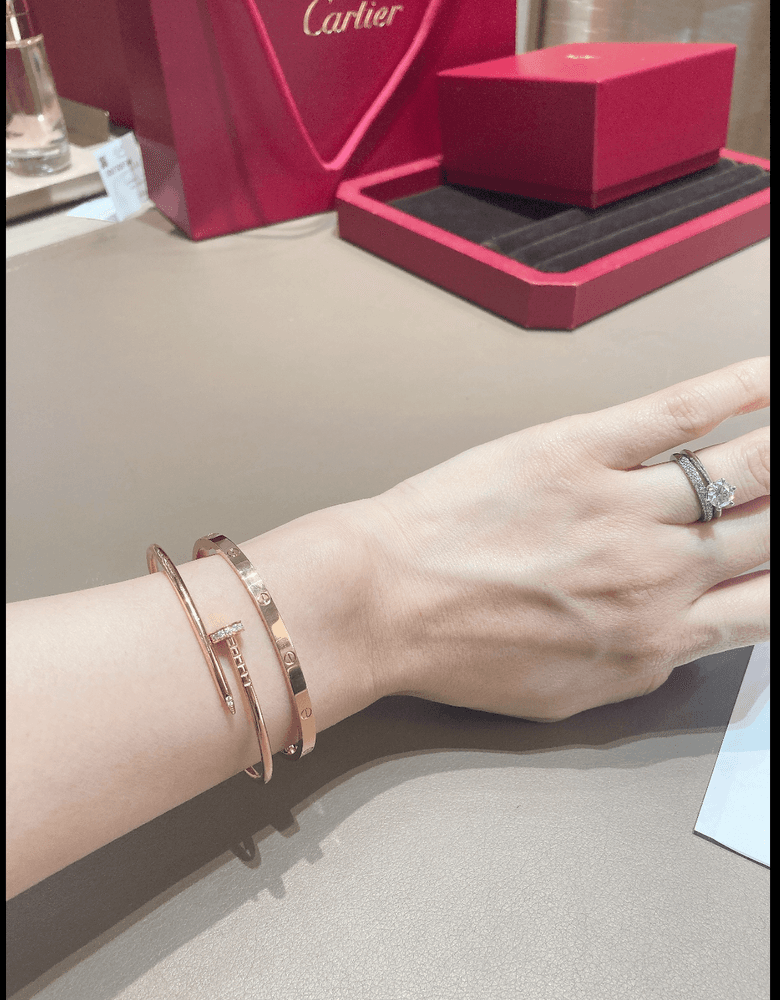 Hermès ring, Cartier Ecrou bracelet - my everyday essentials.