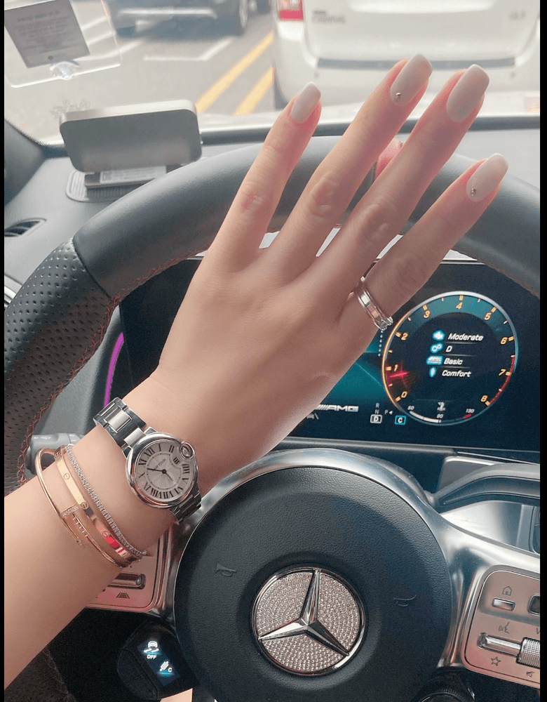 Hermès ring, Cartier Ecrou bracelet - my everyday essentials.