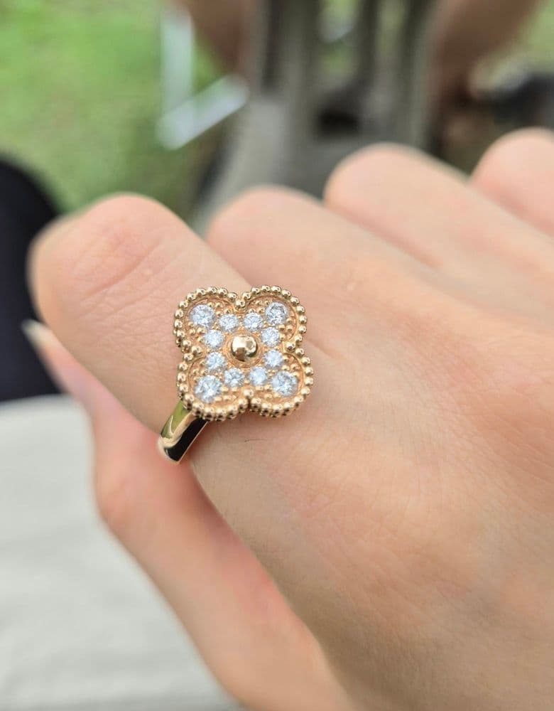 Vintage diamond ring in rose gold