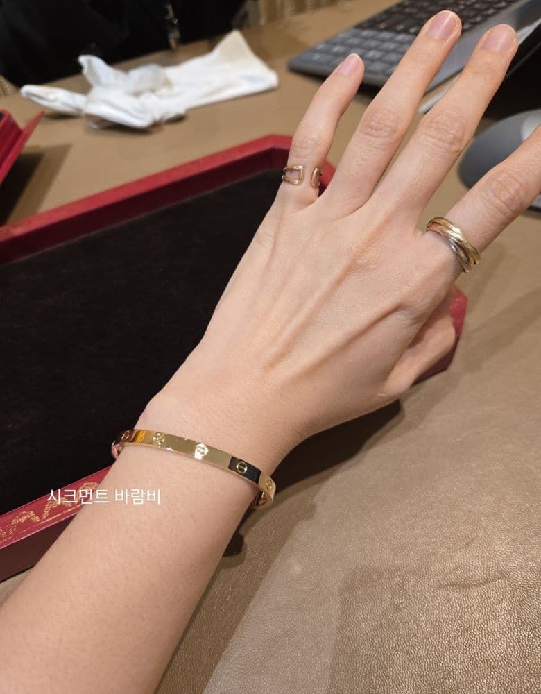 까르띠에 러브 미디움 + 다무르 s