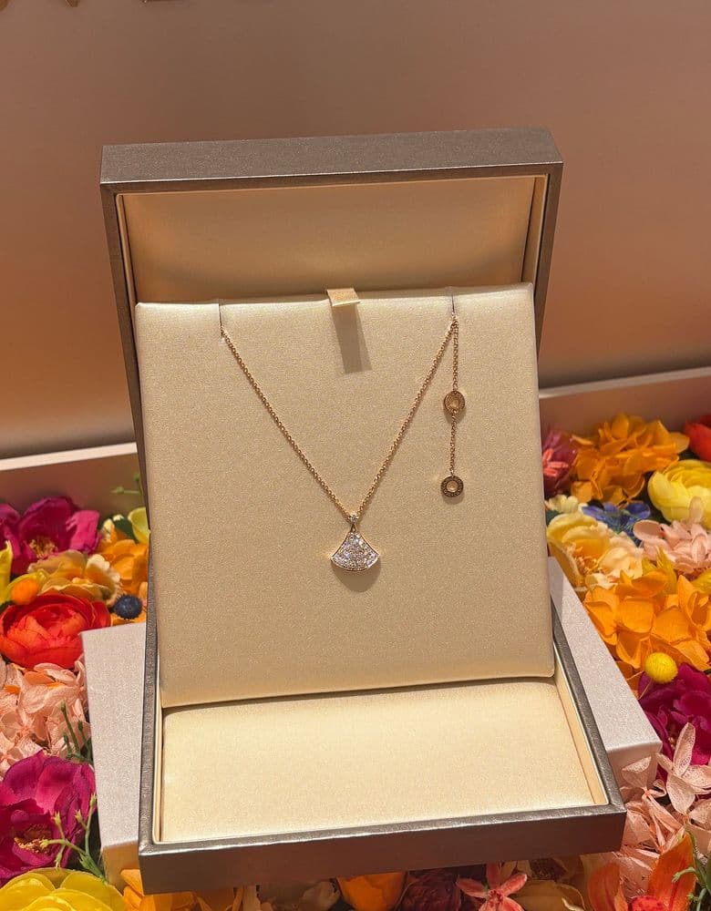 불가리 디바스드림 네크리스